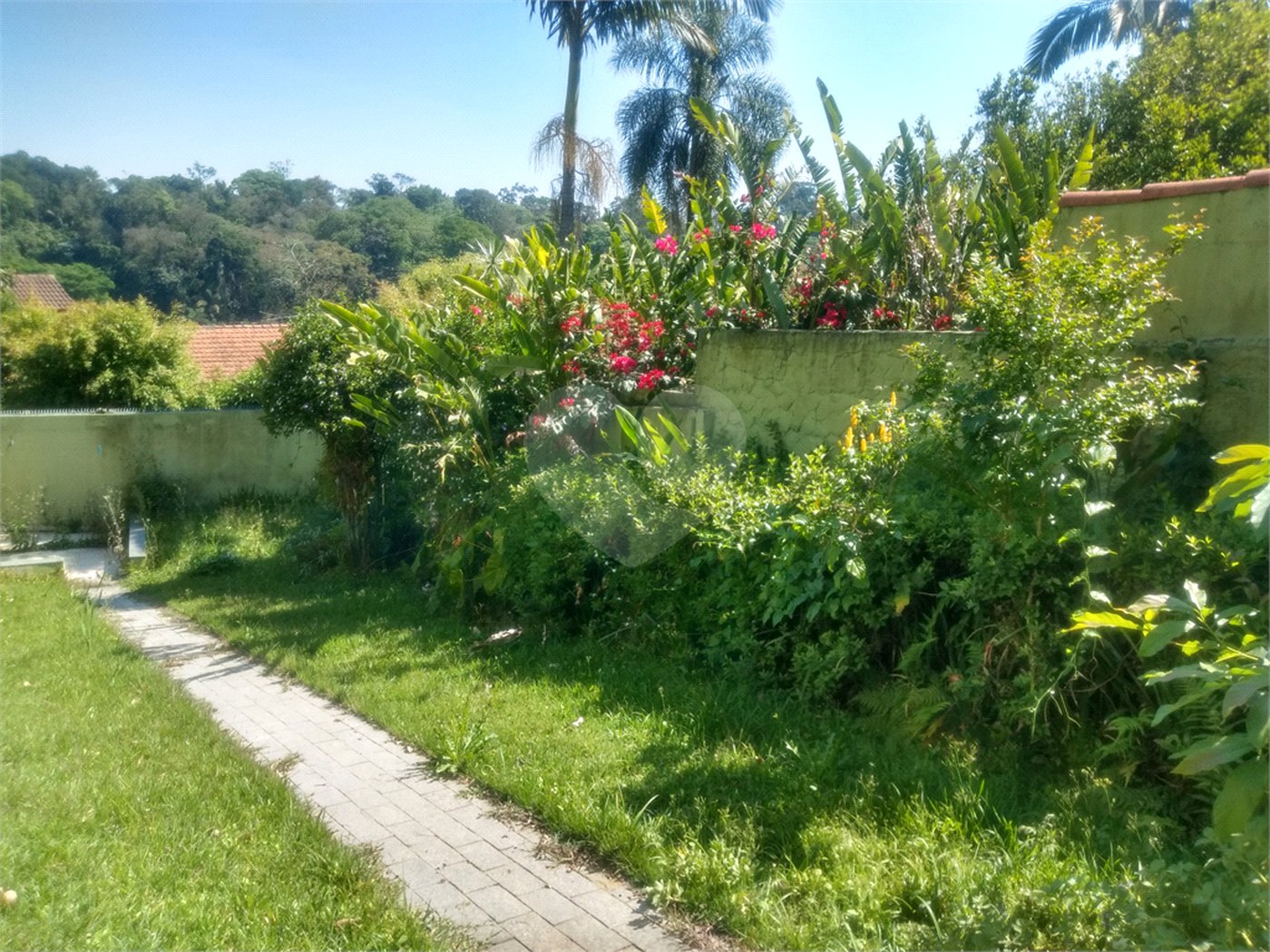 Sobrado à venda com 3 quartos em Horto, São Paulo, SP