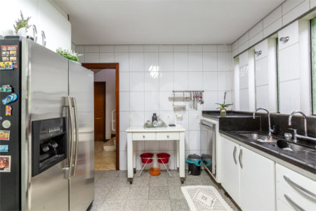 Casa à venda com 4 quartos, sendo 2 suítes, em Brooklin Paulista, São Paulo, SP