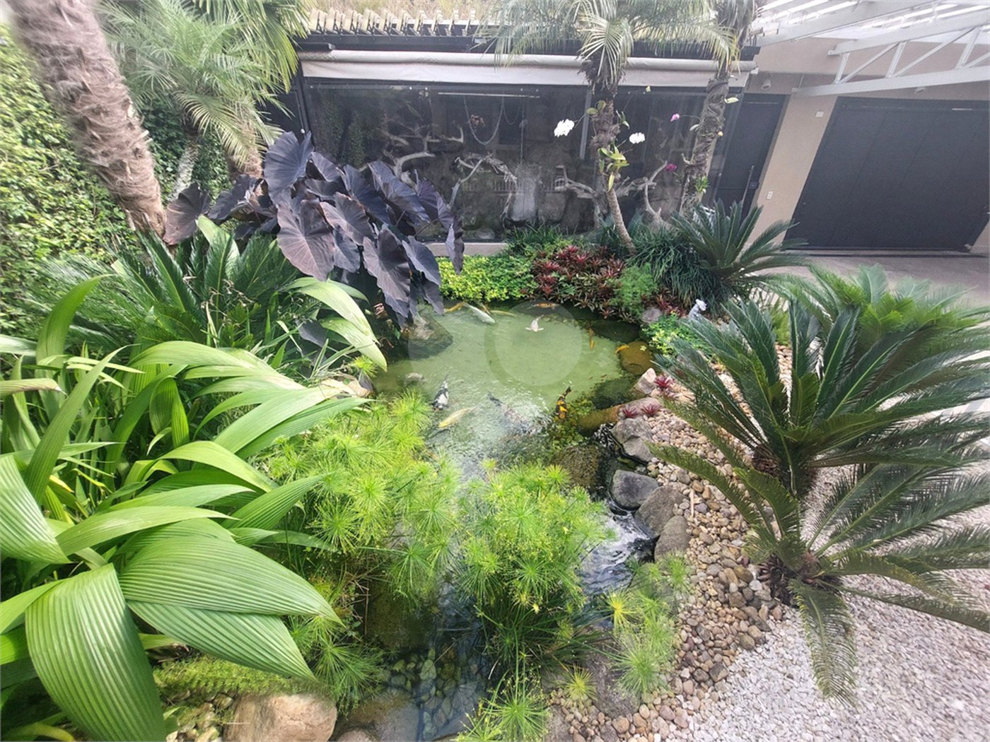Casa à venda com 4 suítes em Horto, São Paulo, SP