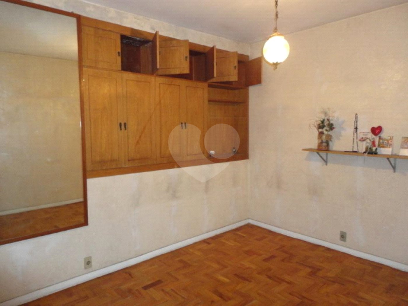 Casa à venda com 3 quartos, sendo 1 suíte,  em Vila Gomes, São Paulo, SP