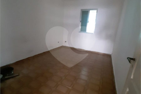 Sobrado à venda com 2 quartos em Vila Margarida, São Paulo, SP