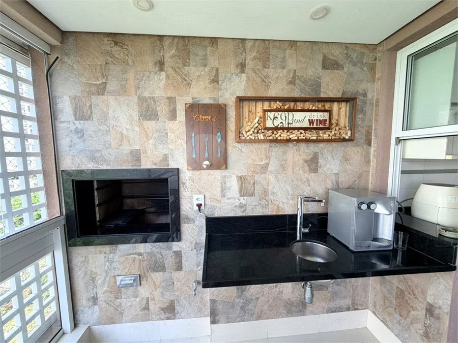 Apartamento à venda com 3 suítes em Vila Mariana, São Paulo, SP