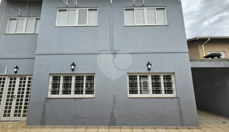Casa à venda ou para alugar com 4 quartos, sendo 2 suítes,  no condomínio Portal de Itaici, Indaiatuba - SP