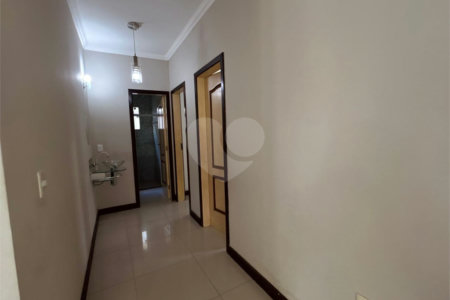 Casa à venda com 1 quarto, sendo 3 suítes,  em Outerio da Glória, Porto Seguro, BA