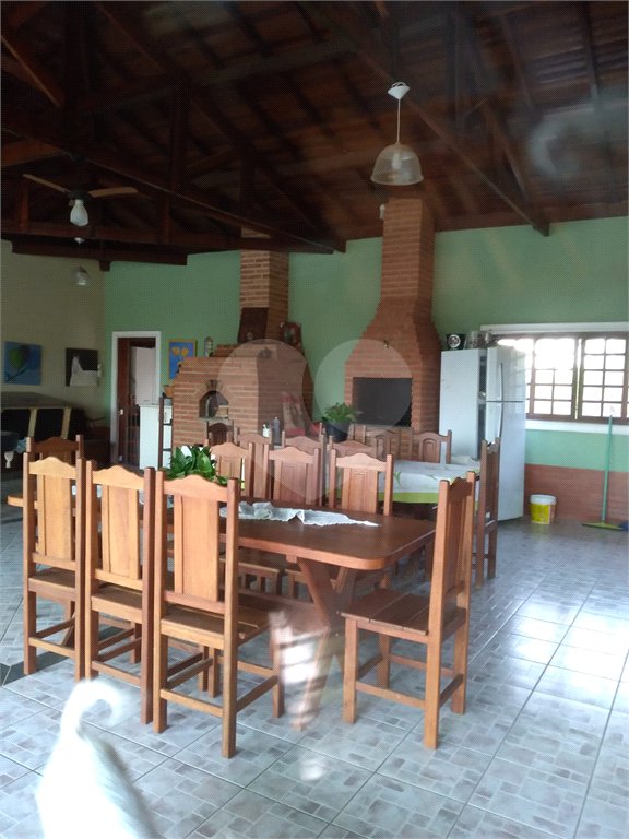 Chácara à venda com 6 quartos, sendo 3 suítes, em Sítios de Recreio Jardins de Itaici, Indaiatuba, SP