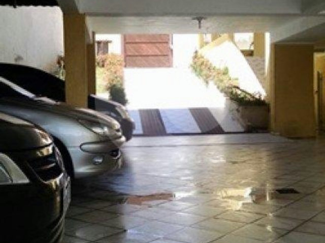 Casa Térrea à venda com 5 quartos, sendo 2 suítes,  em Jardim Vila Galvão, Guarulhos, SP