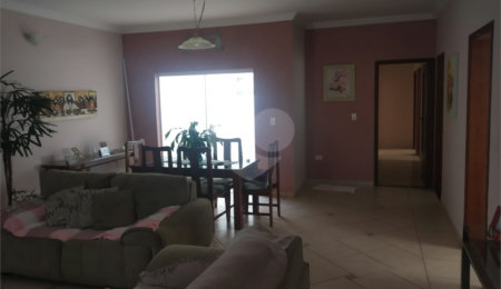 Casa Térrea à venda com 3 quartos, sendo 1 suíte,  em Residencial Monte Verde, Indaiatuba, SP