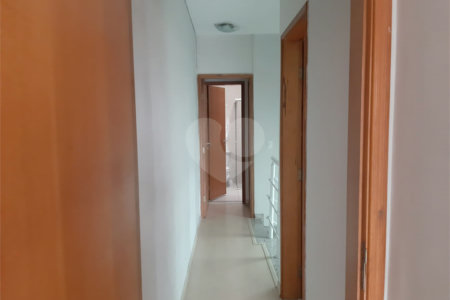Sobrado à venda com 3 quartos, sendo 2 suítes, em Vila Medeiros, São Paulo, SP