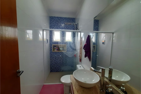 Casa à venda com 3 quartos, sendo 1 suíte, no condomínio Golden Park Residence II, Sorocaba - SP