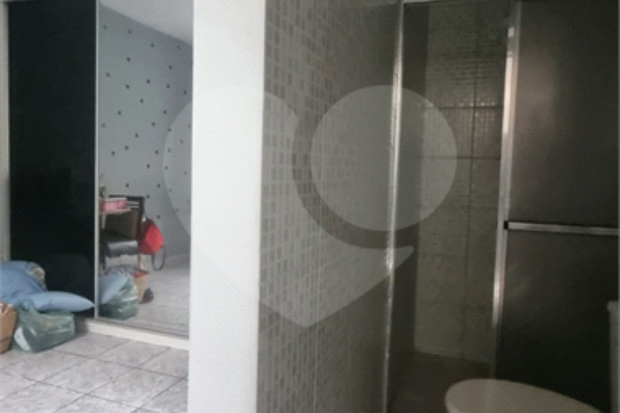 Sobrado à venda com 3 quartos em Vila Gustavo, São Paulo, SP
