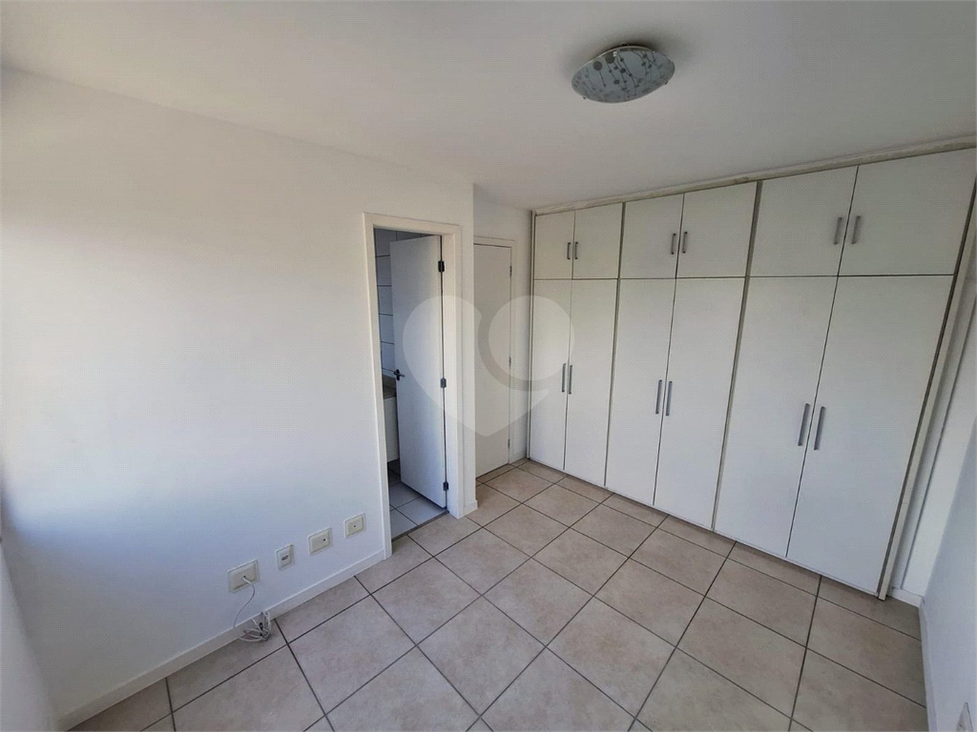 Apartamento à venda com 3 quartos, sendo 1 suíte, em Campo Grande, Rio de Janeiro, RJ