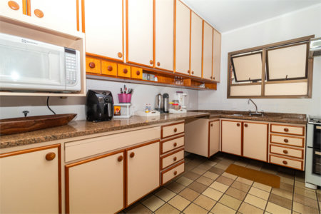 Apartamento à venda com 4 quartos, sendo 2 suítes, em Campo Belo, São Paulo, SP