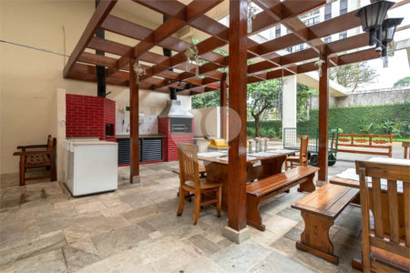Apartamento à venda com 3 quartos, sendo 1 suíte, em Alto da Boa Vista, São Paulo, SP