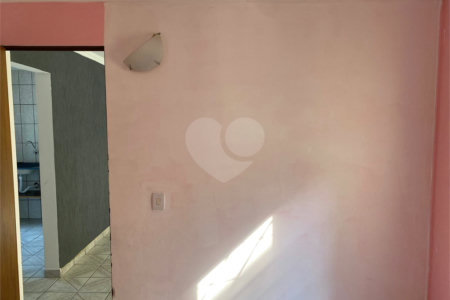 Apartamento para alugar com 2 quartos em Jardim Adriane, Itaquaquecetuba, SP