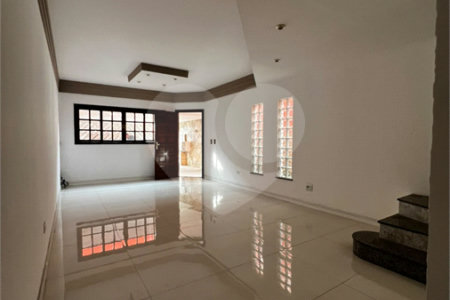 Casa à venda com 3 quartos, sendo 1 suíte, em Parque Santana, Mogi das Cruzes, SP