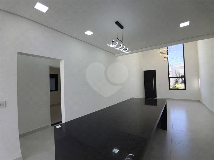 Casa à venda com 3 suítes no condomínio Campos do Conde I e II, Sorocaba - SP