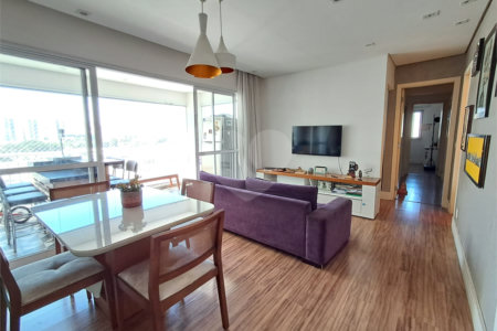 Apartamento à venda com 3 quartos, sendo 1 suíte, em Água Branca, São Paulo, SP