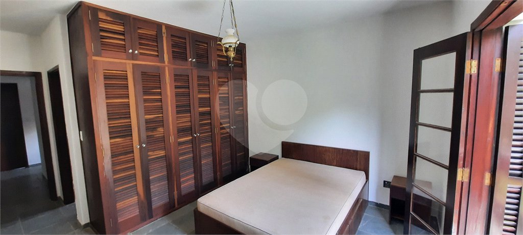 Casa à venda ou para alugar com 4 quartos, sendo 2 suítes, em Mantiqueira, Mairiporã, SP
