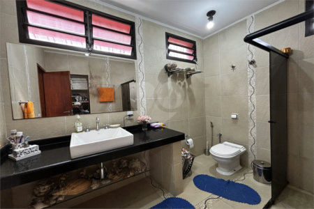 Sobrado à venda com 4 quartos, sendo 1 suíte, em Vila Ester (zona Norte), São Paulo, SP