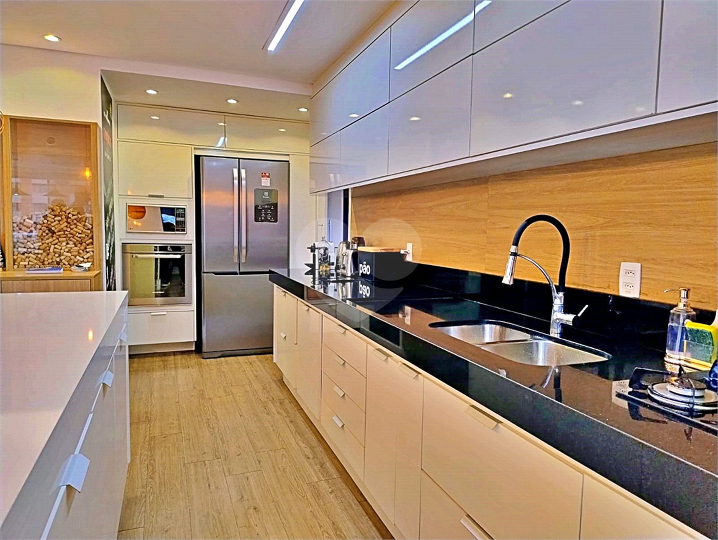 Apartamento à venda com 3 quartos, sendo 2 suítes, em Vila Andrade, São Paulo, SP
