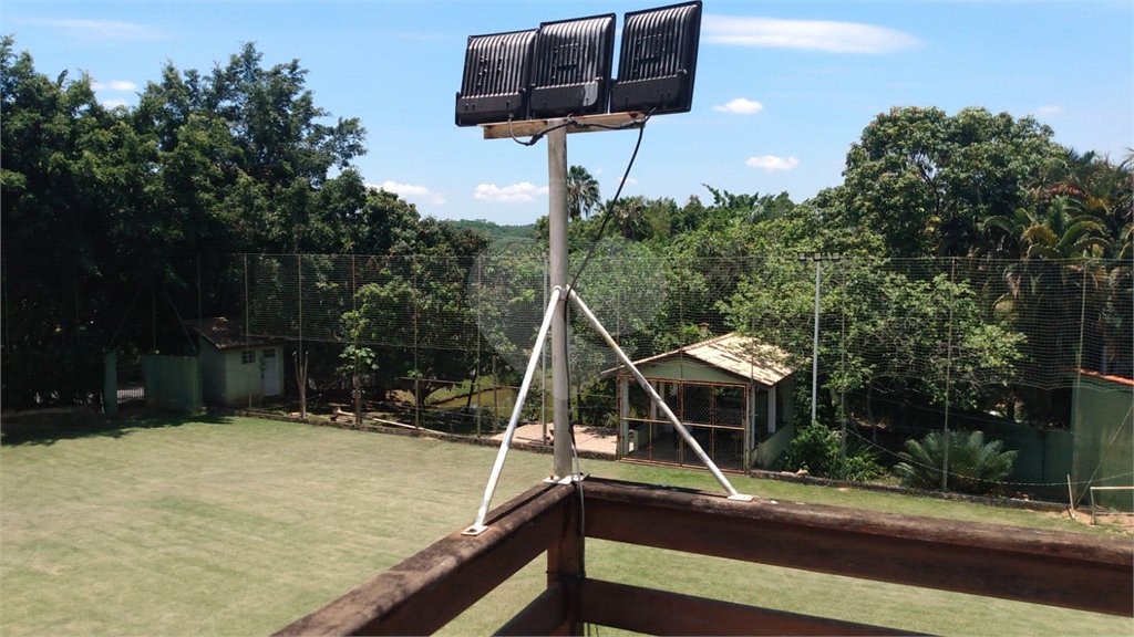Casa à venda com 4 quartos, sendo 1 suíte, no condomínio Residencial Vale das Laranjeiras, Indaiatuba - SP