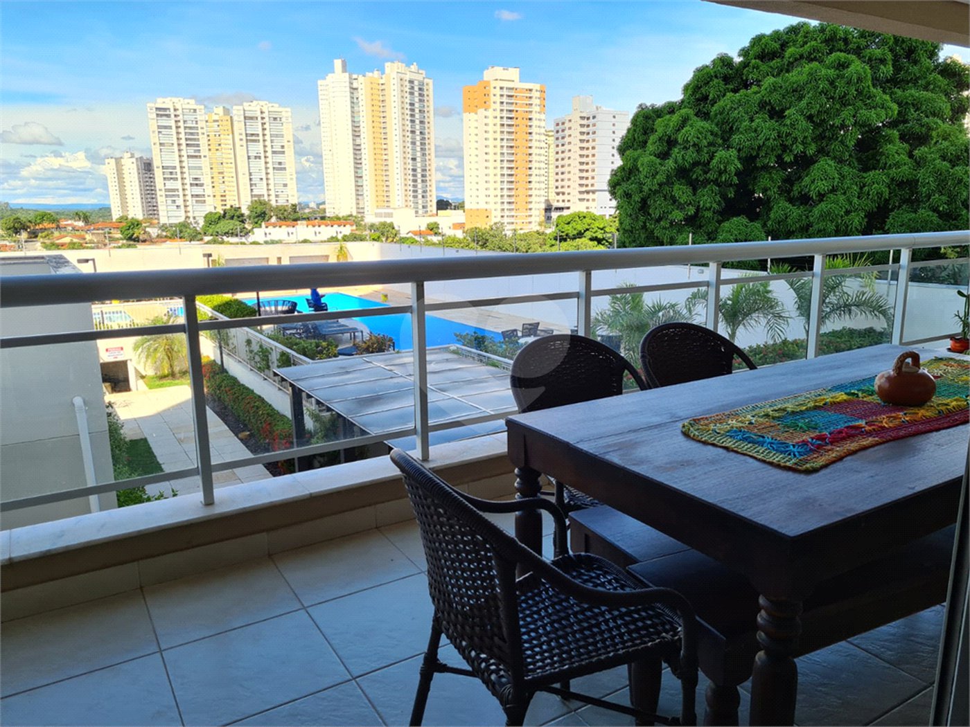 Apartamento à venda com 4 quartos, sendo 2 suítes, em Santa Rosa, Cuiabá, MT