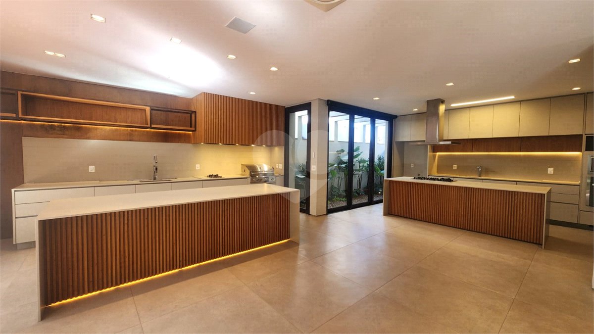Casa à venda com 4 suítes no condomínio Mont Blanc, Sorocaba - SP