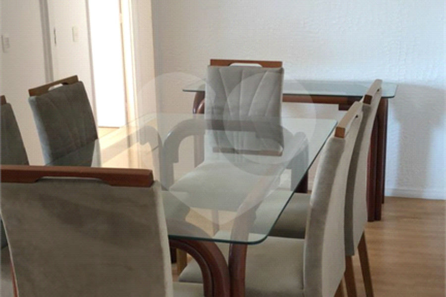 Apartamento à venda com 3 quartos, sendo 1 suíte, em Vila Olímpia, São Paulo, SP