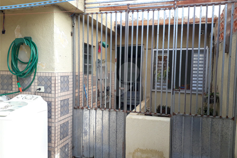Sobrado à venda com 2 quartos em Tremembé, São Paulo, SP