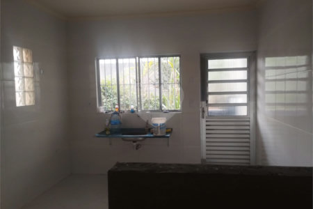 Casa à venda com 3 quartos, sendo 1 suíte, em Vila Jundiaí, Mogi das Cruzes, SP
