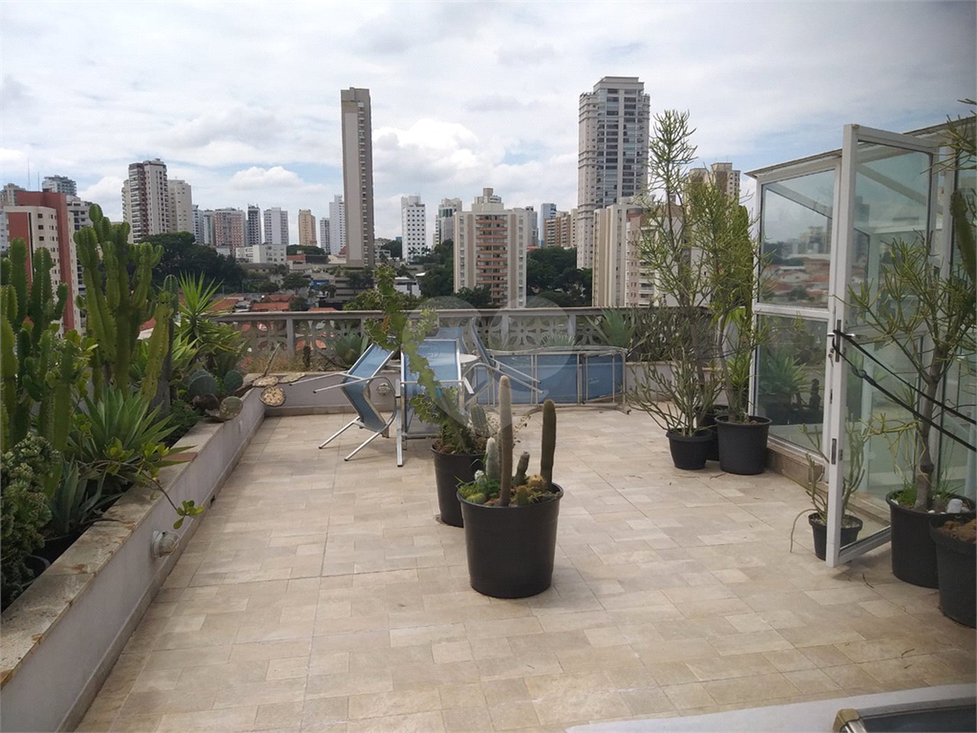 Sobrado à venda com 3 suítes em Santana, São Paulo, SP
