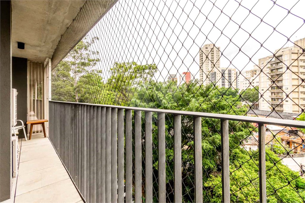 Apartamento à venda ou para alugar com 1 suíte em Jardim das Bandeiras, São Paulo, SP
