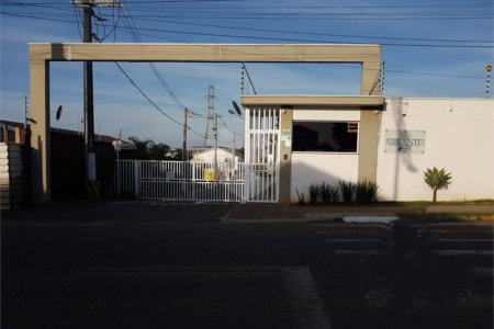Sobrado à venda com 2 quartos em Vila Colorado, Suzano, SP