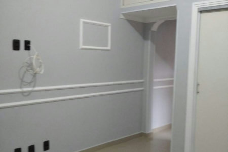 Sala Living à Venda no Centro de São Vicente | A 1 Quadra da Praia do Gonzaguinha