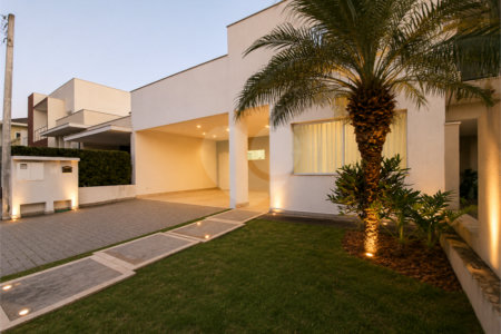 Casa à venda com 3 quartos, sendo 1 suíte,  no condomínio Ibiti Royal Park, Sorocaba - SP