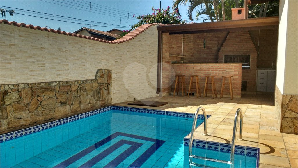 Casa à venda ou para alugar com 2 quartos, sendo 1 suíte, em Jardim do Lago, Atibaia, SP
