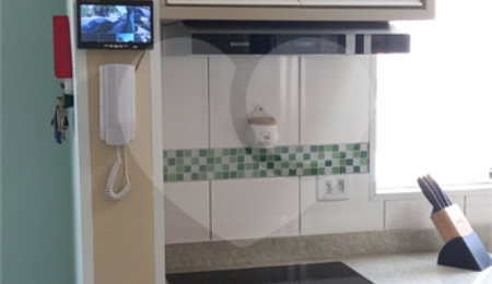 Casa à venda com 3 quartos, sendo 1 suíte, no condomínio Caruatinga, Atibaia - SP