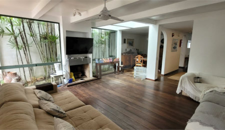 Casa à venda ou para alugar com 3 quartos, sendo 2 suítes,  em Alto da Boa Vista, São Paulo, SP