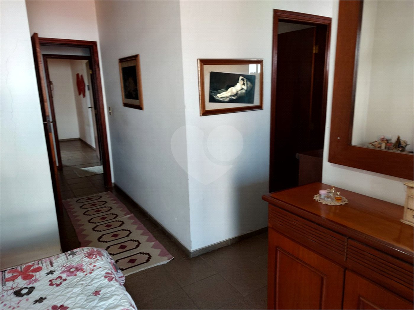 Sobrado à venda com 5 quartos, sendo 4 suítes, em Santa Rosa, Vinhedo, SP