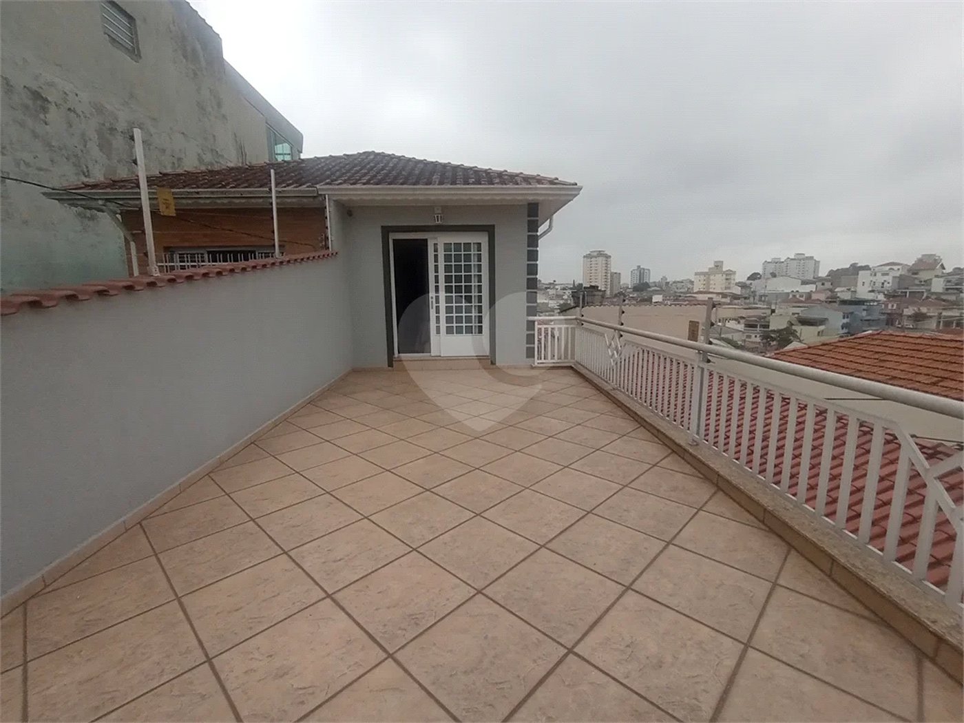 Sobrado à venda com 3 quartos, sendo 1 suíte, em Vila Gustavo, São Paulo, SP