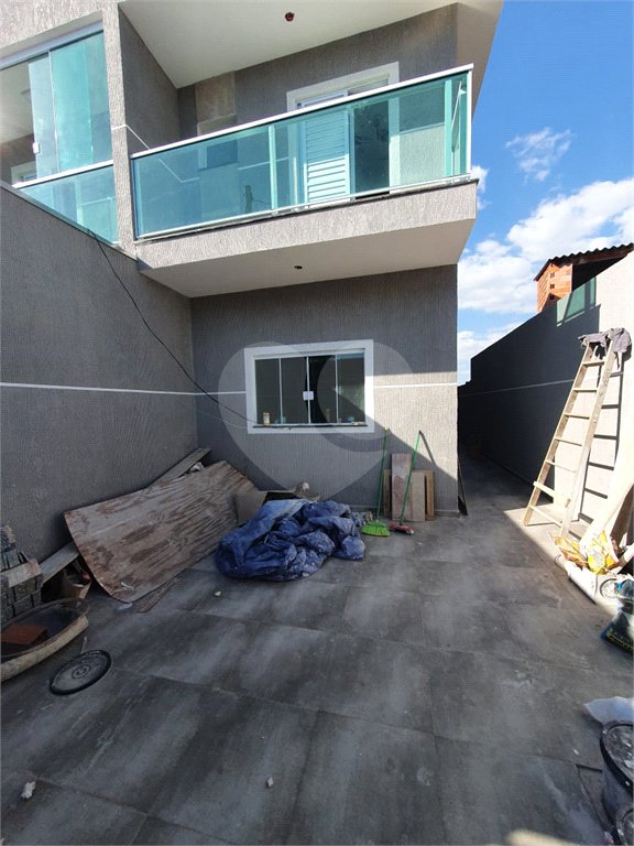 Casa à venda com 3 suítes em Vila Maricy, Guarulhos, SP