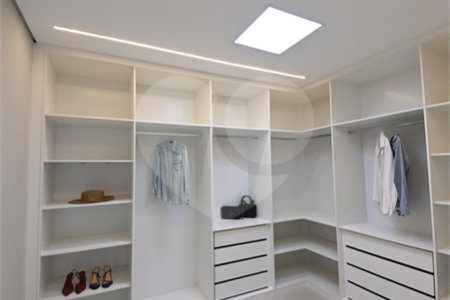 Casa à venda com 4 suítes no condomínio Residencial Dona Maria Candida, Indaiatuba - SP
