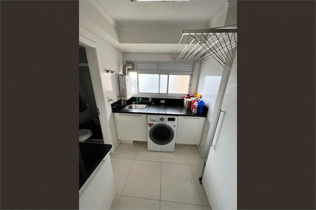 Apartamento à venda com 2 quartos, sendo 1 suíte,  em Água Branca, São Paulo, SP