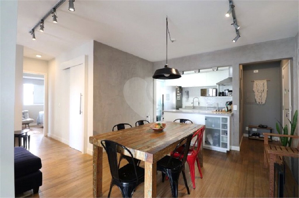 Apartamento à venda com 2 quartos, sendo 1 suíte, em Água Branca, São Paulo, SP