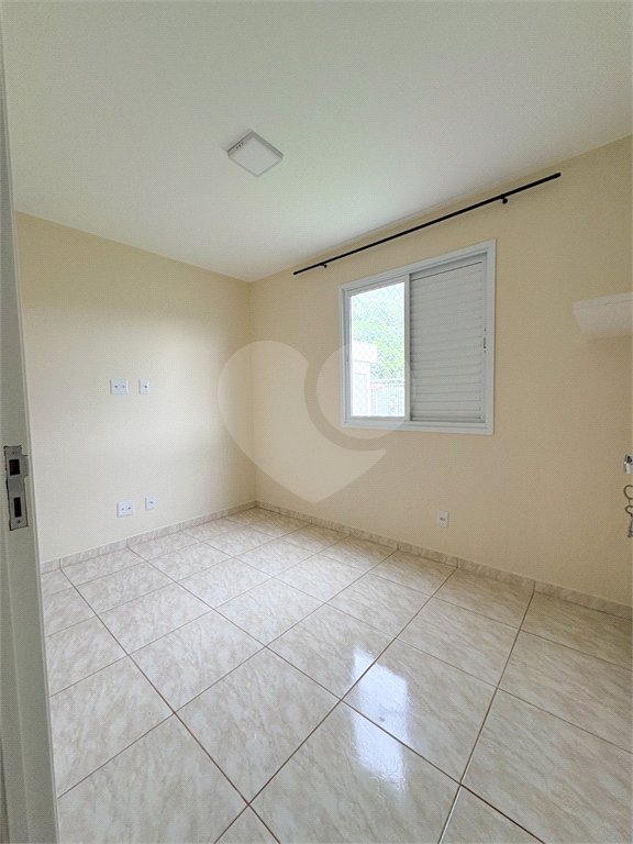 Apartamento à venda com 2 quartos em Taboleiro Verde, Cotia, SP