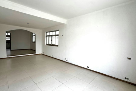 Casa dos Sonhos no Canal 6 – Piscina, Privacidade e 450m² de Terreno