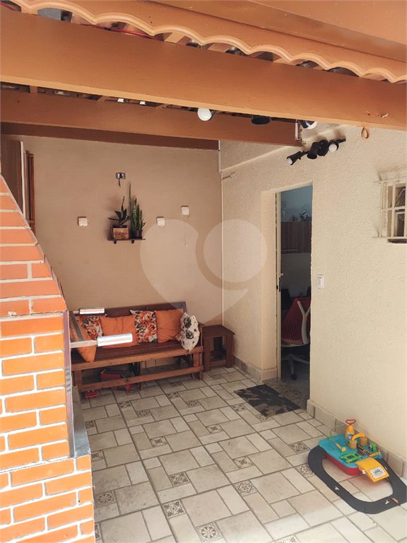 Sobrado à venda com 3 quartos, sendo 1 suíte, em Tremembé, São Paulo, SP