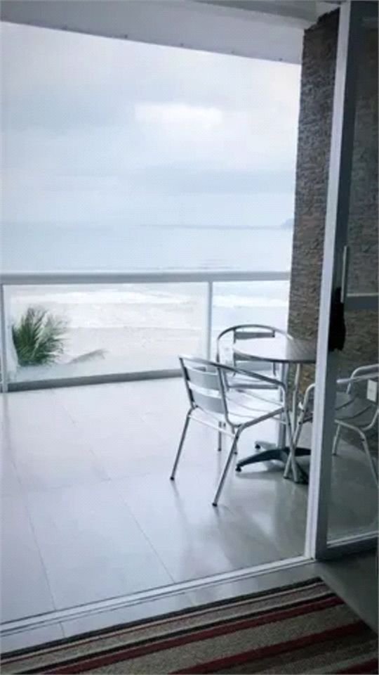 Apartamento Residencial à venda, Pitangueiras, Guarujá - AP1859.
