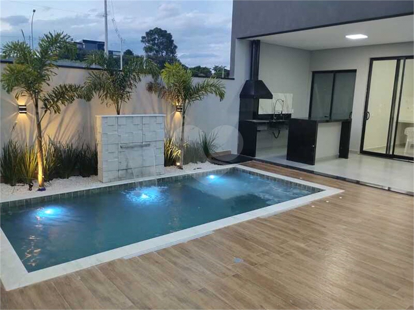 Casa à venda com 3 suítes no condomínio Jardim Residencial London Park, Indaiatuba - SP