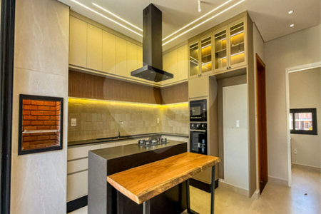 Casa à venda com 3 suítes no condomínio Residencial Dona Maria Candida, Indaiatuba - SP